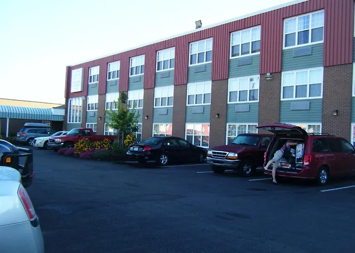 Claymore Inn&Suites