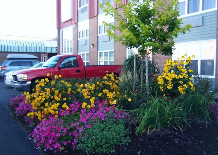 Claymore Inn&Suites